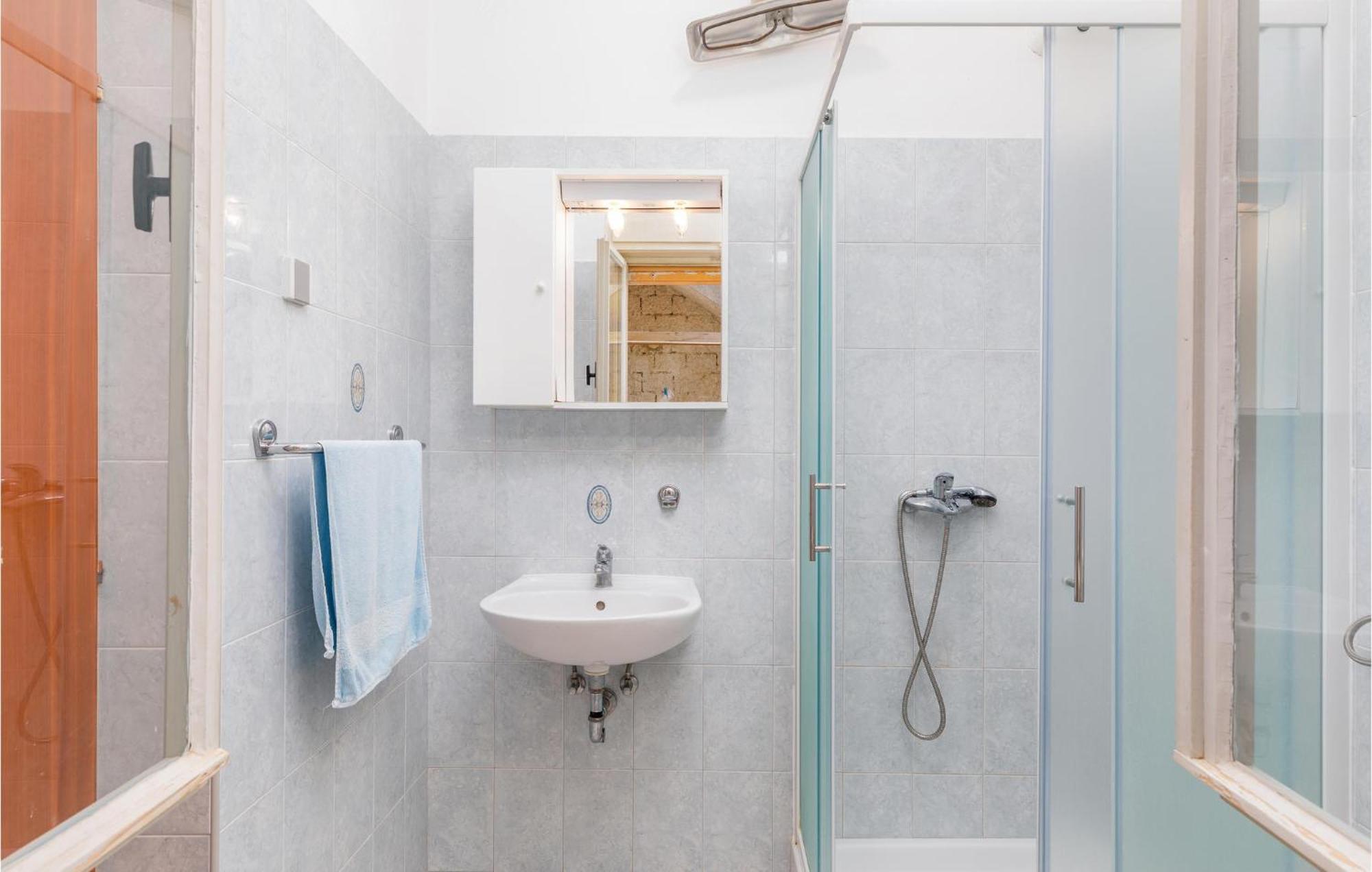Lovely Apartment In Fazana With Kitchen Екстер'єр фото